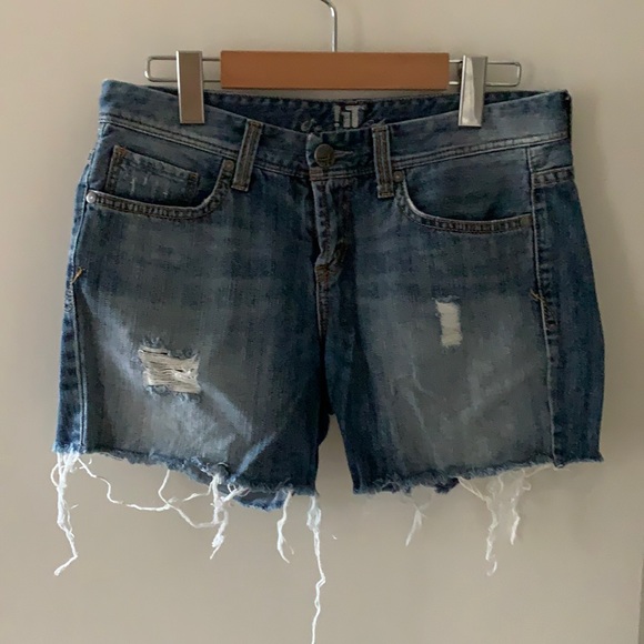 !It Cut-Off Jean Shorts (25) - Picture 1 of 3